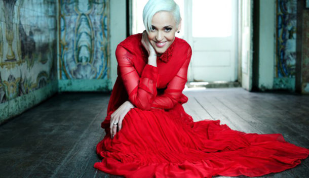 Mariza Coliseu PortoThis Weekend A Cidade na ponta dos dedos Sancha Trindade