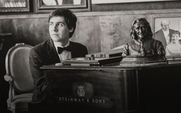 Vadym Kholodenko piano Ciclo Fundacao EDP Casa da Musica This Weekend A Cidade na ponta dos dedos de Sancha Trindade