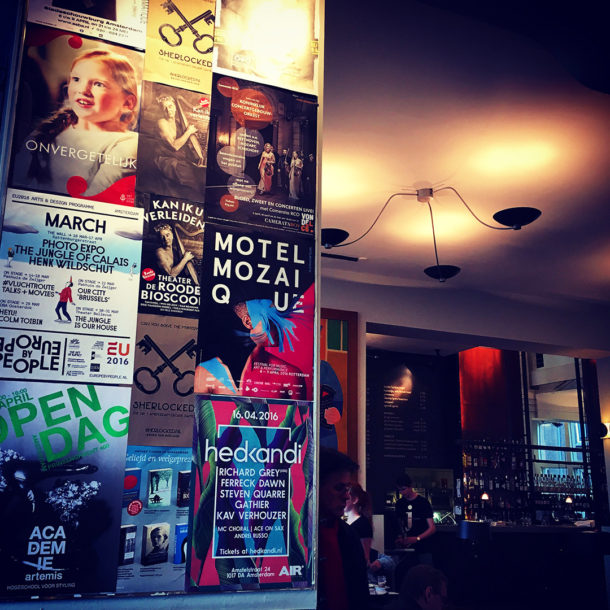 6 Cafe De Jaren