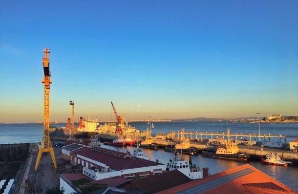 lacs-okah-e-zazah-good-view-l-a-cidade-na-ponta-dos-dedos-de-sancha-trindade6-610x458